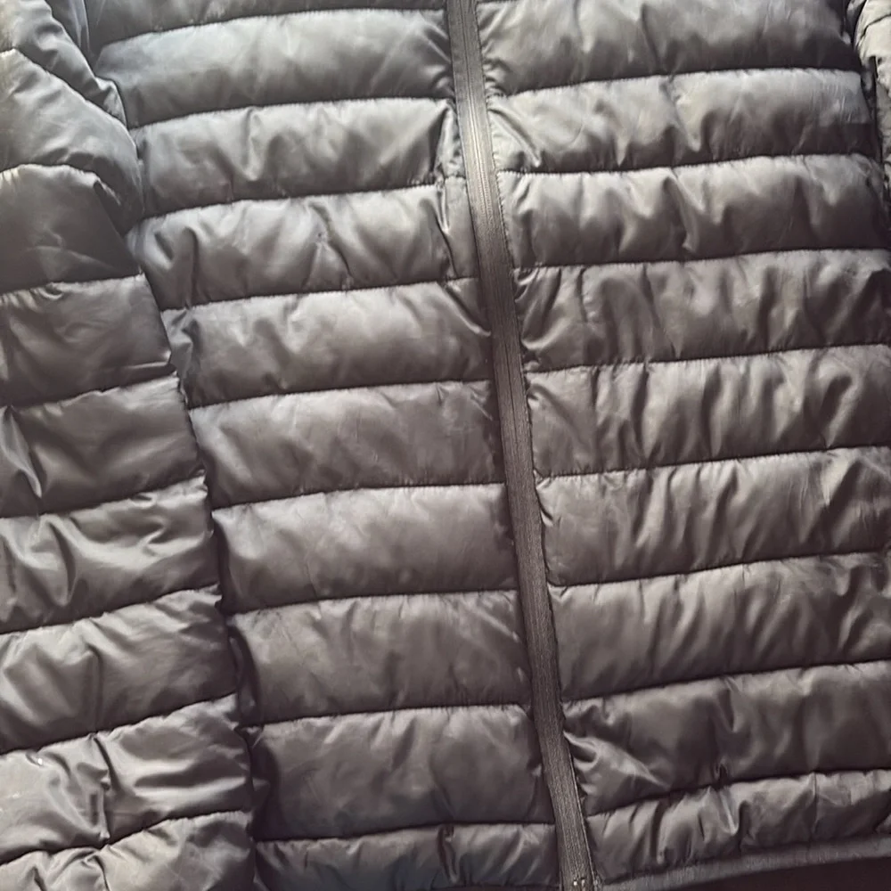 True Religion Puffer Jacket - Picture 3 of 7
